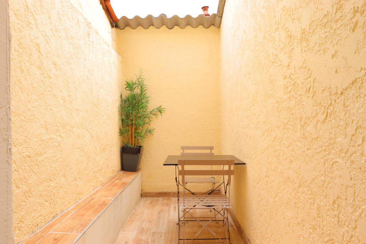 Le Neo - Studio Chic Avec Sa Cour Privative Et Fibre Bergerac Kültér fotó