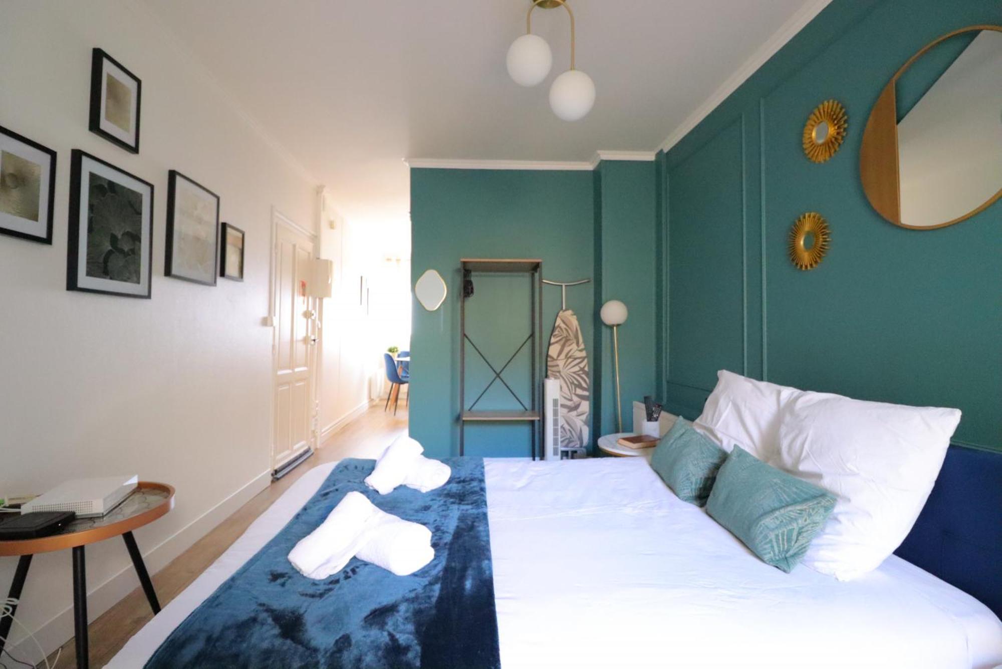 Le Neo - Studio Chic Avec Sa Cour Privative Et Fibre Bergerac Kültér fotó