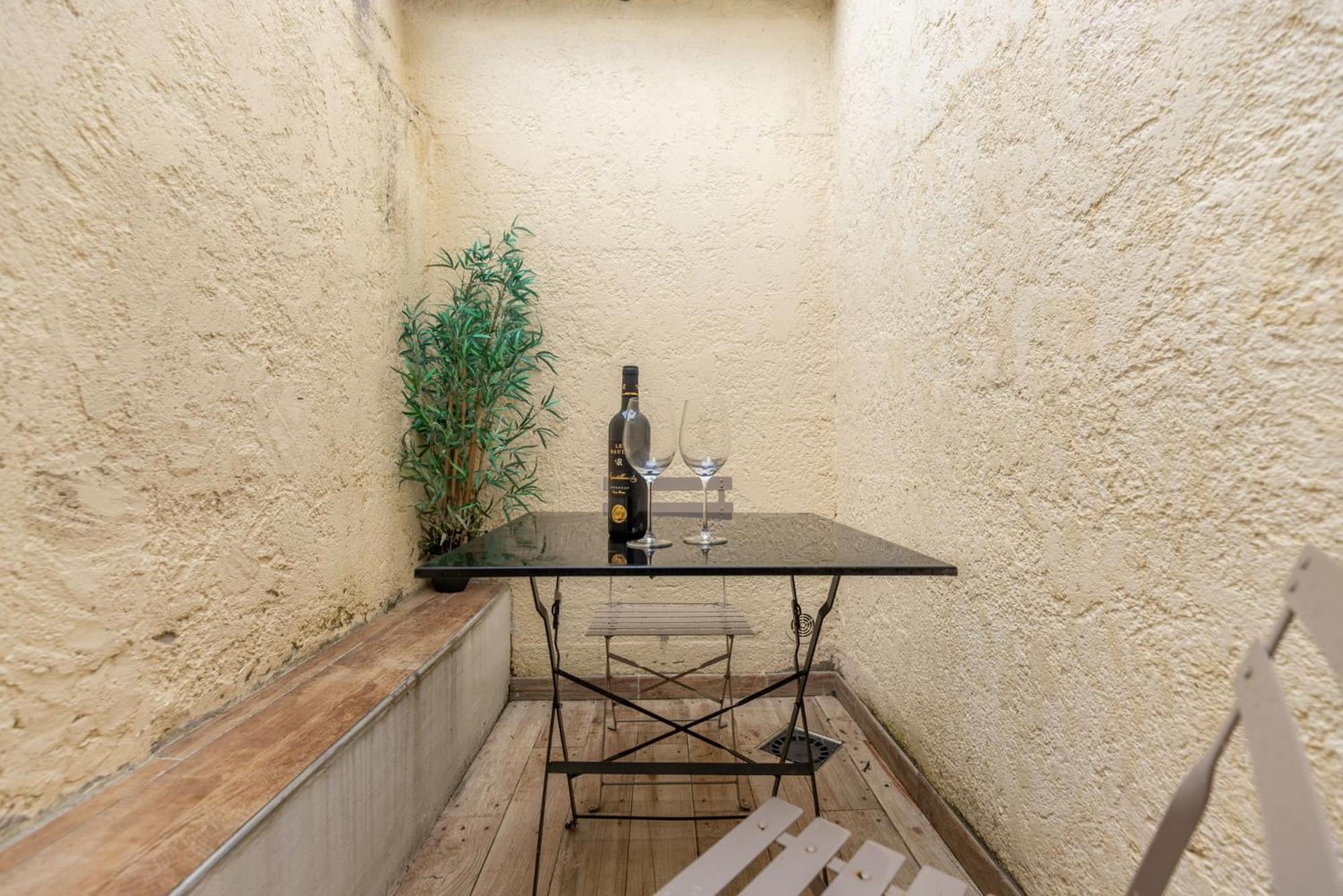 Le Neo - Studio Chic Avec Sa Cour Privative Et Fibre Bergerac Kültér fotó